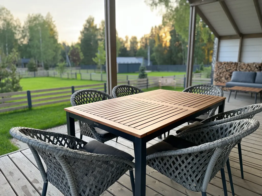 Уютный загородный дом в тишине