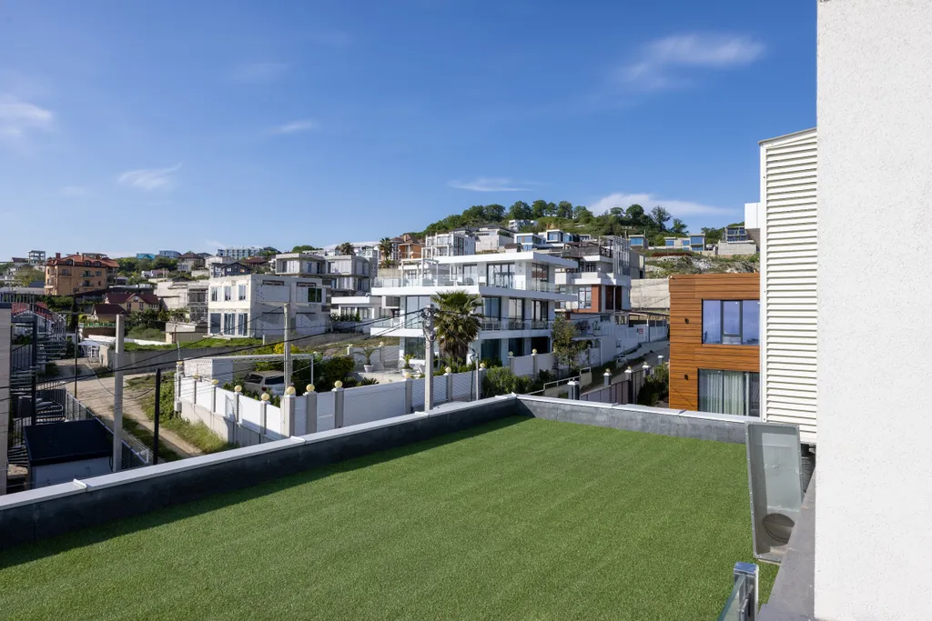 Дизайнерская вилла с видом на Олимпийский парк и море