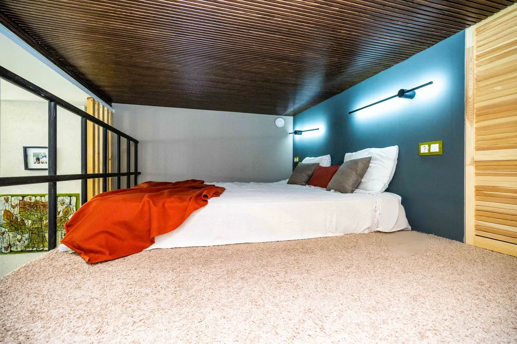 Двухуровневая лофт-студия