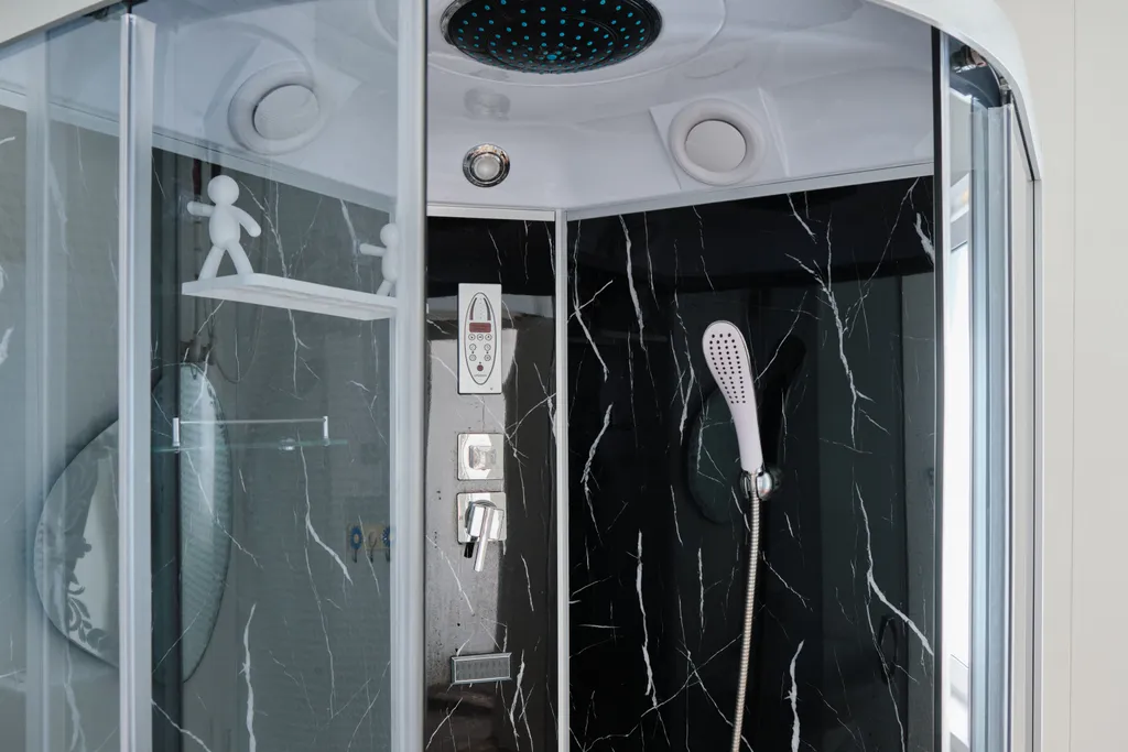 Дом с баней вдали от всех