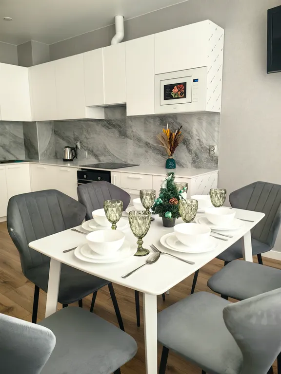 Евро 3х комнатная квартира рядом с площадью Победы и Горным воздух 5ми