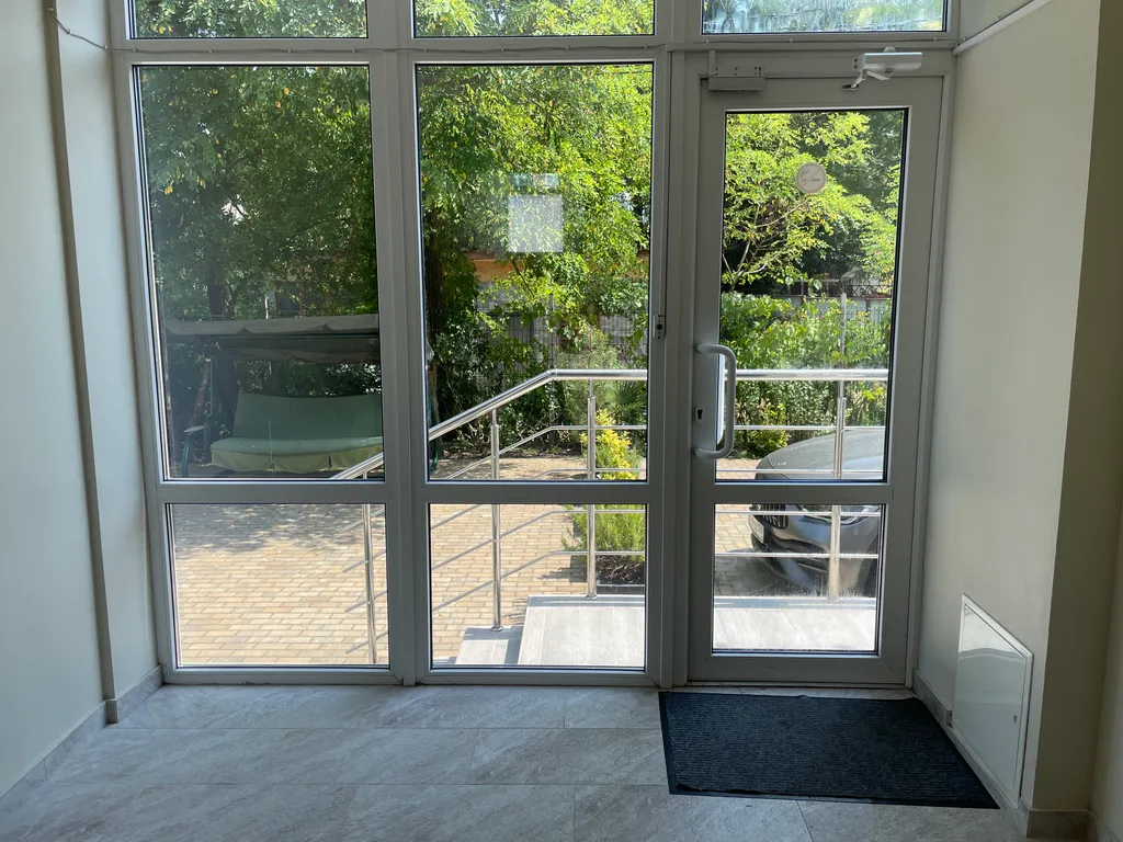 Просторный 3-комнатный апартамент с видом на море