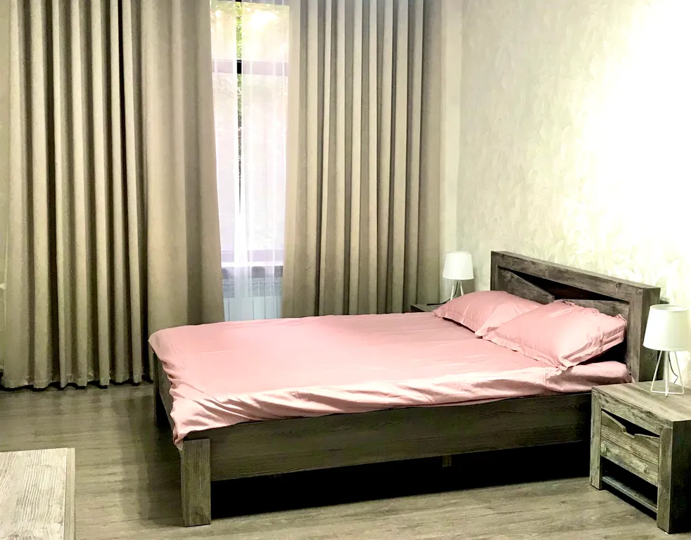 Новый Апартамент рядом с ЦУМом и ГУМом