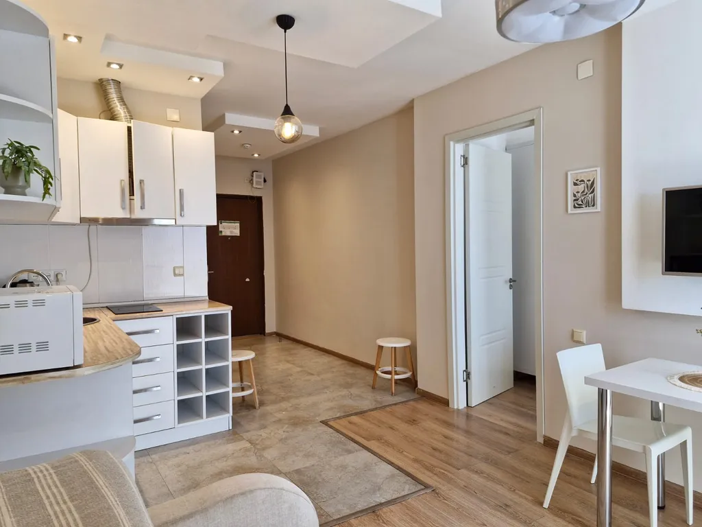 Уютная и светлая квартира с видом на море Volna