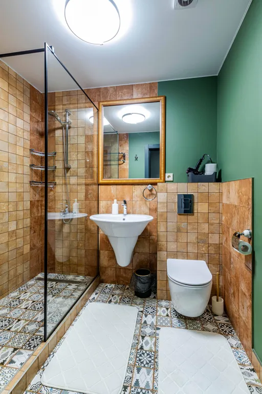 Квартира Комната студия с новым ремонтом около парка Маяковского — Екатеринбург