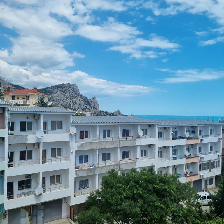 Квартира Квартира Номер-студия с видом на гору Кошка и немного на море — Кацивели