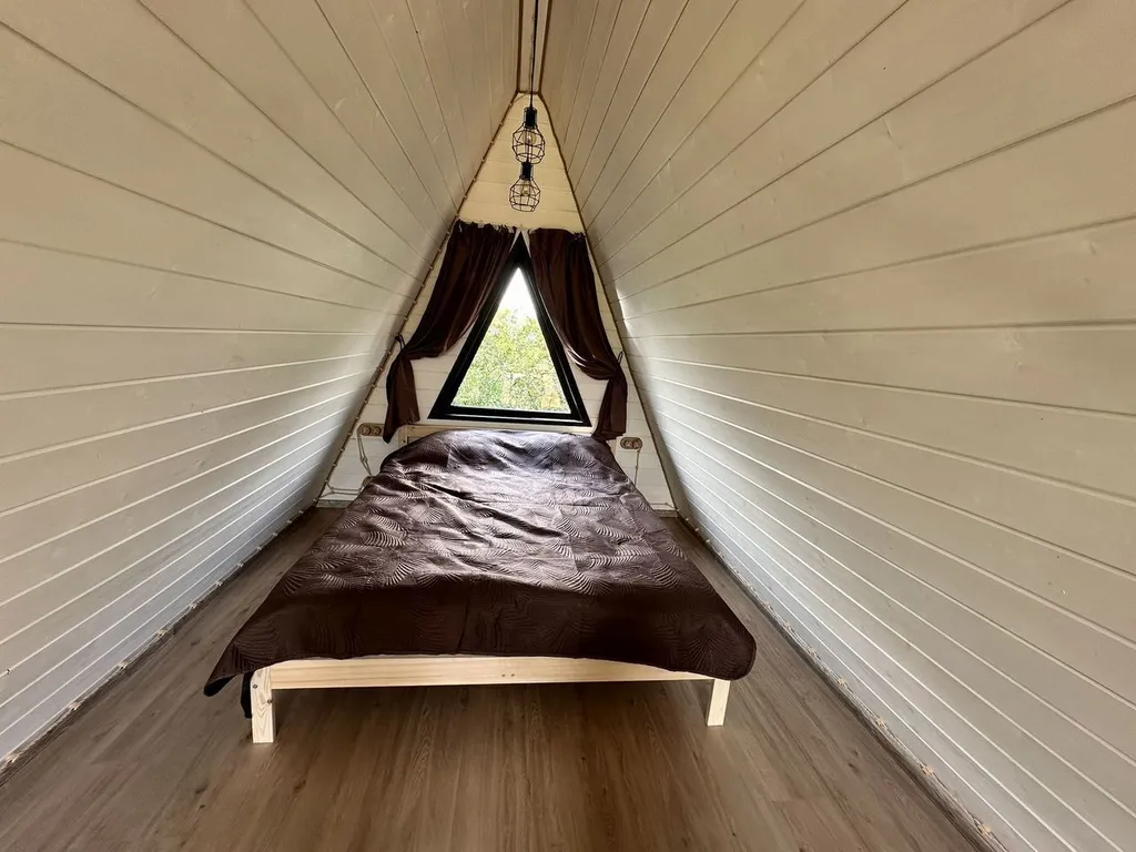 А-фрейм уютные вечepa