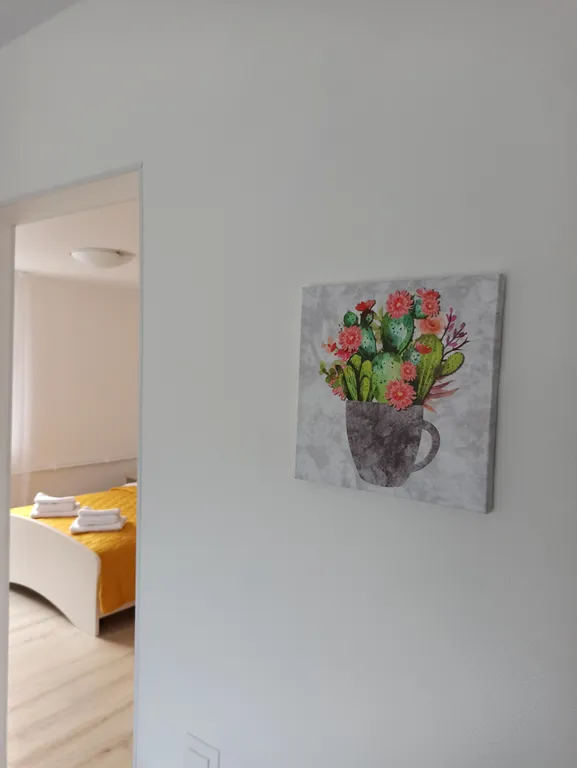 Светлая, уютная квартира на площади Победы — аренда посуточно в Псков