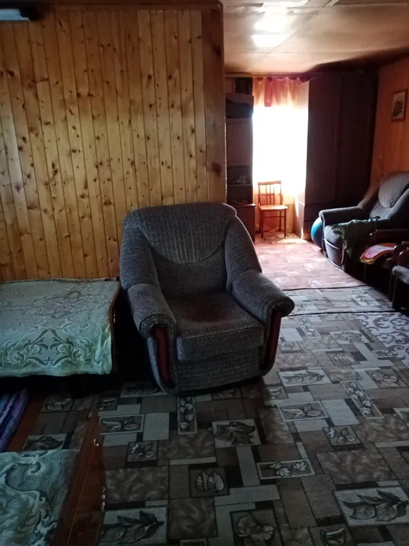 Комната с частичными удобствами в доме у реки