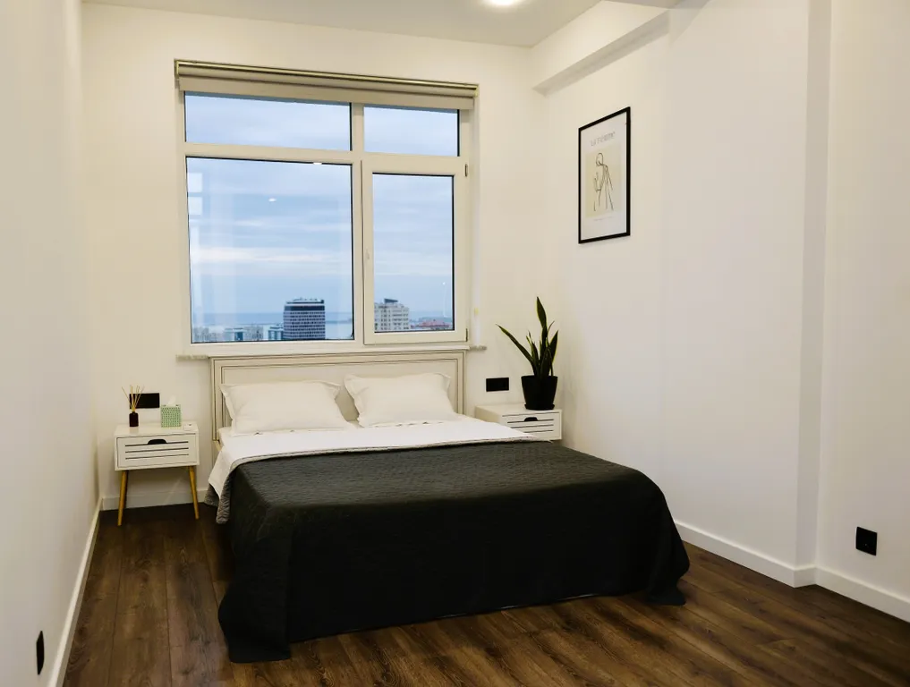 Bay View Apartment