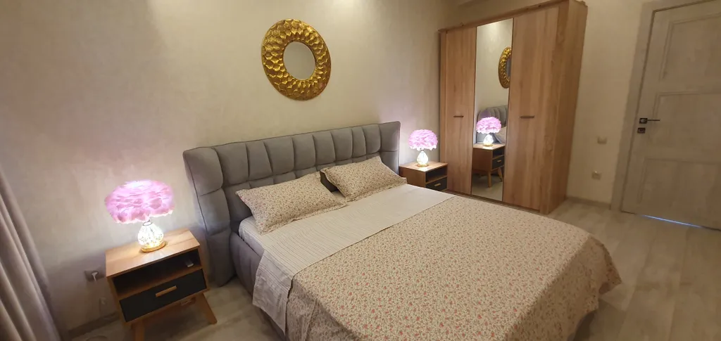 Квартира на набережной