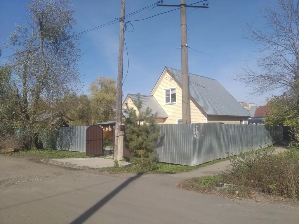 Частный двухэтажный новый дом