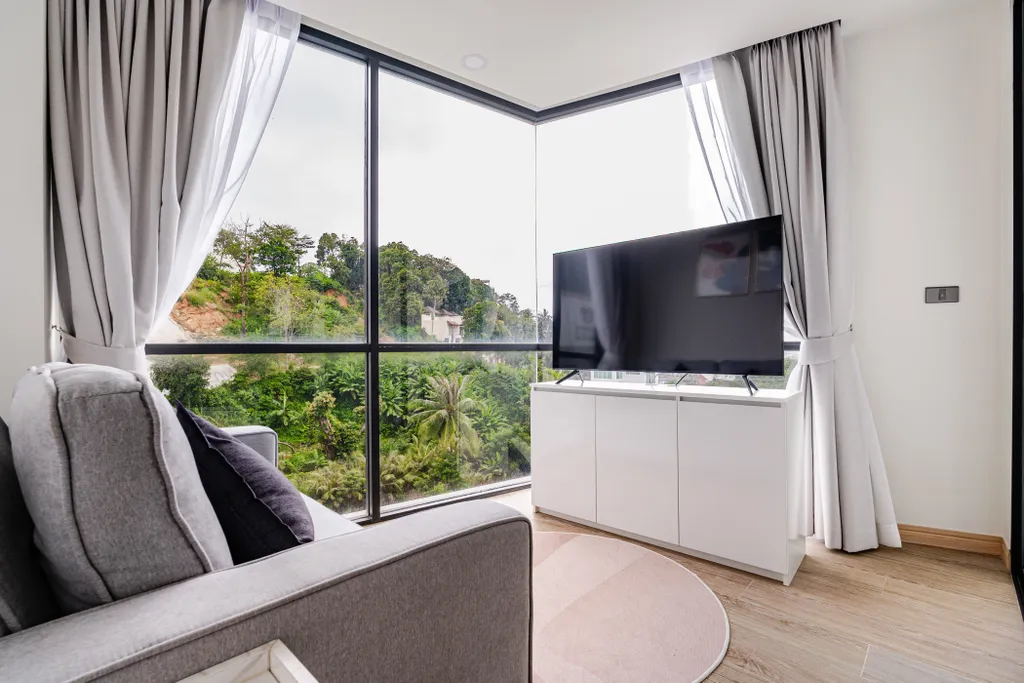 Новые апартаменты с видом на море у пляжа Карон