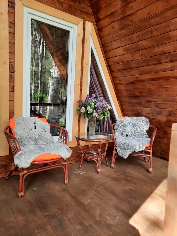 Гостевой дом в сосновом бору с горной рекой на территории