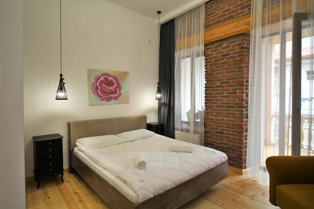 Уютная квартира рядом Руставели