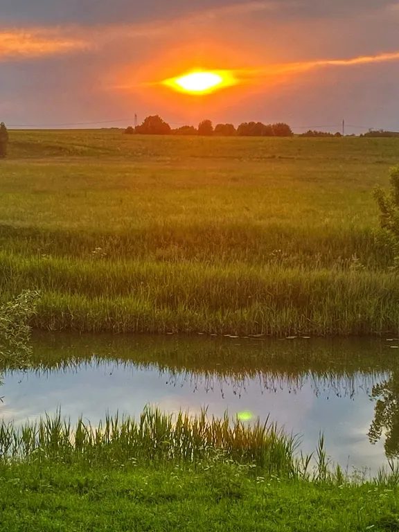 Русская  ИЗБА на берегу реки