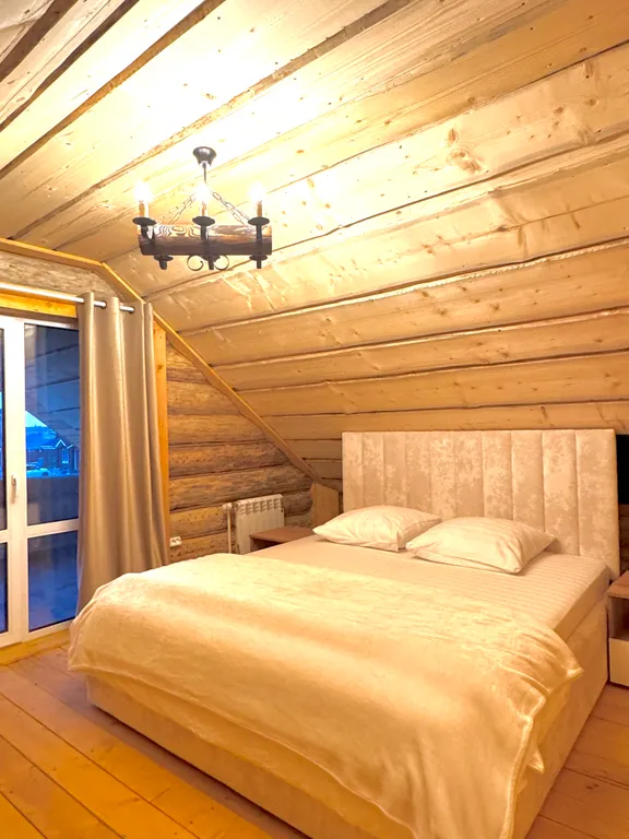 Коттедж Презентабельный и абсолютно экологичный дом из бревна — Красное Село