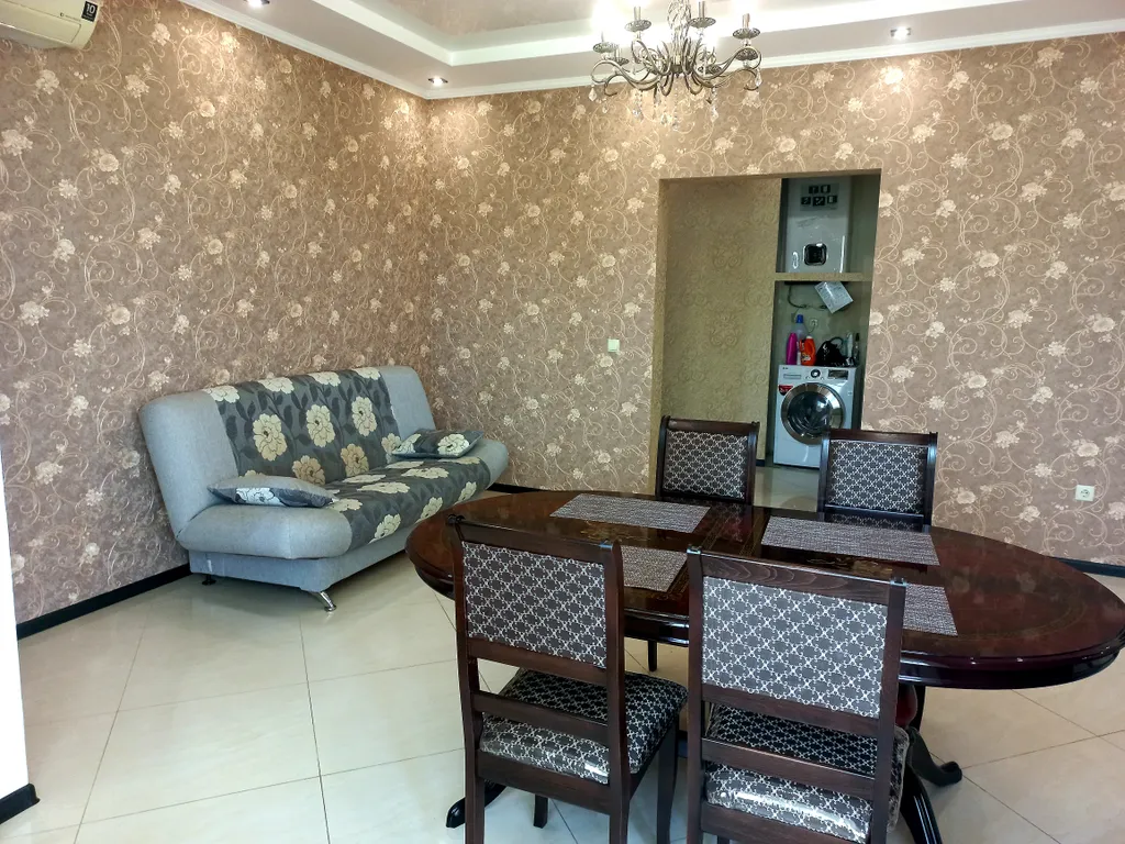 Квартира Просторная квартира в центре — Лазаревское