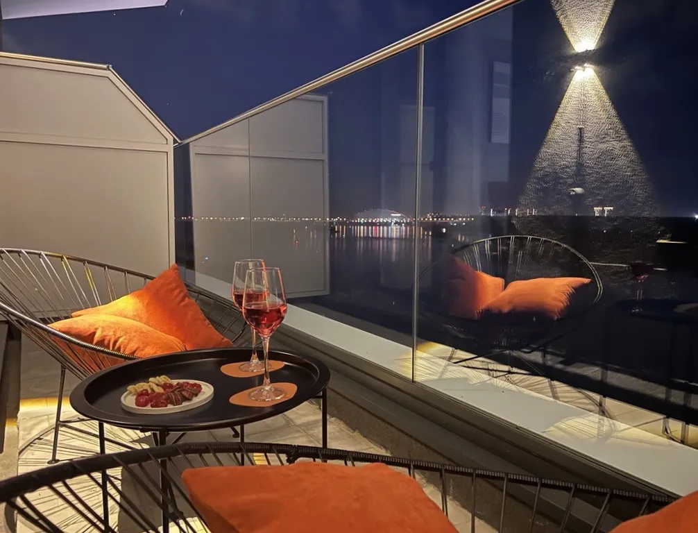 Квартира с видом на реку с террасы — аренда посуточно в Новосибирск