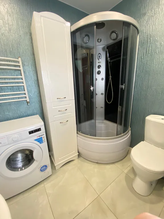 Дом с баней, джакузи и летним бассейном