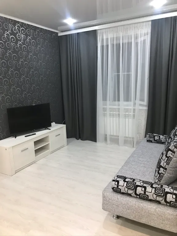 Уютная квартира в лучшем районе города — аренда посуточно в Лиски