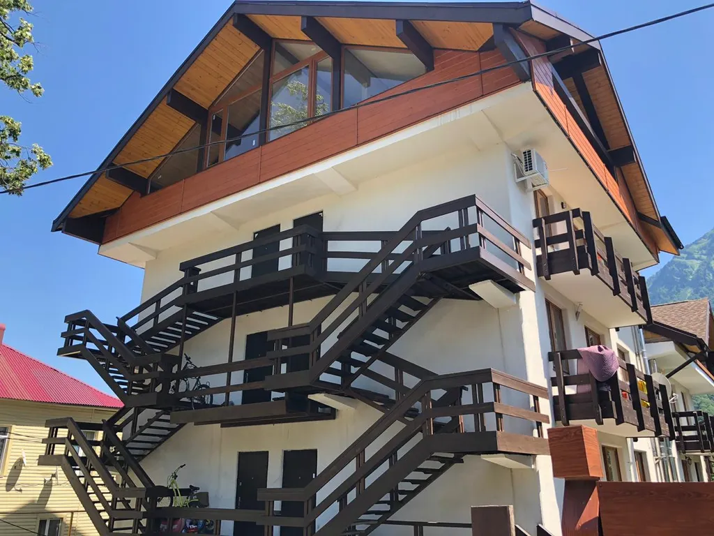 Двухуровневая квартира с панорамным видом в центре