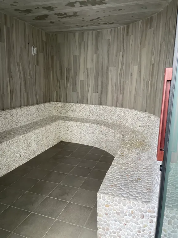 Title V Poolside, Rawai beach