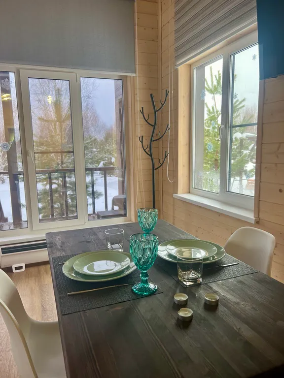 Стильный барн в соснах