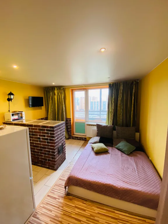 Квартира прямо у метро