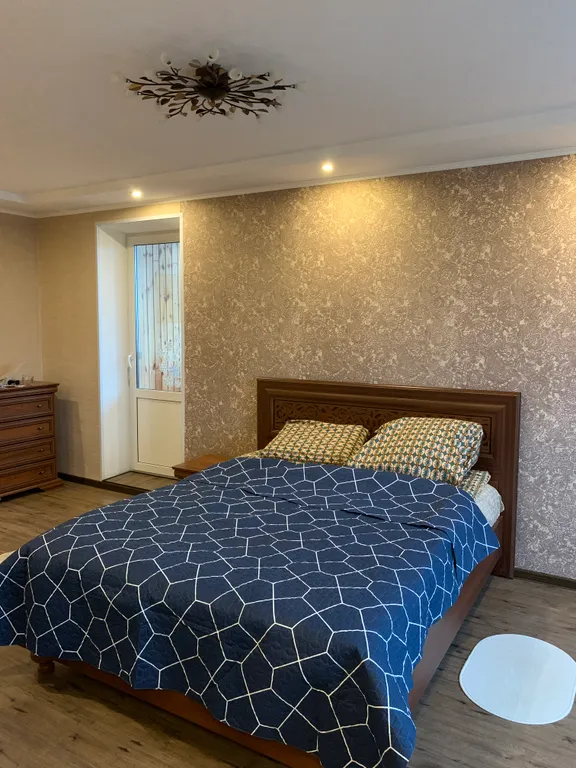 Уютная квартира с видом на площадь Победы