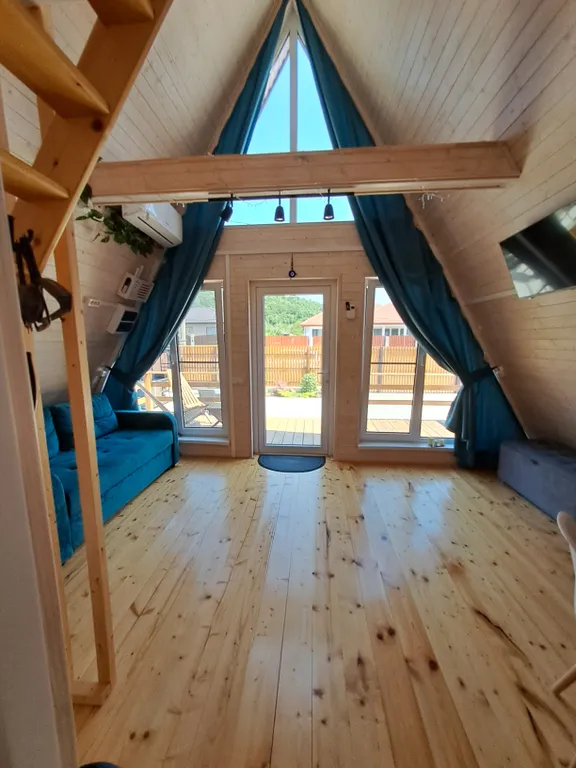 Уютный дом а-frame на Черноморском побережье