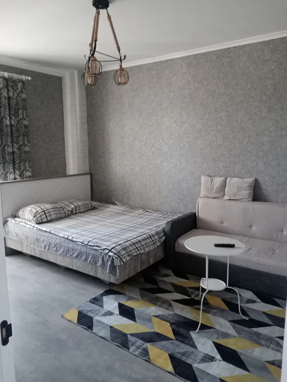 Современная квартира недалеко от центра