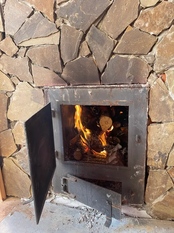 Дом с бассейном, баней и чаном