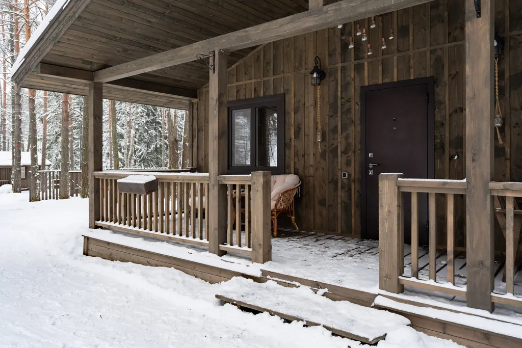 Коттедж Пятиместный коттедж в сосновом лесу — Лебяжье