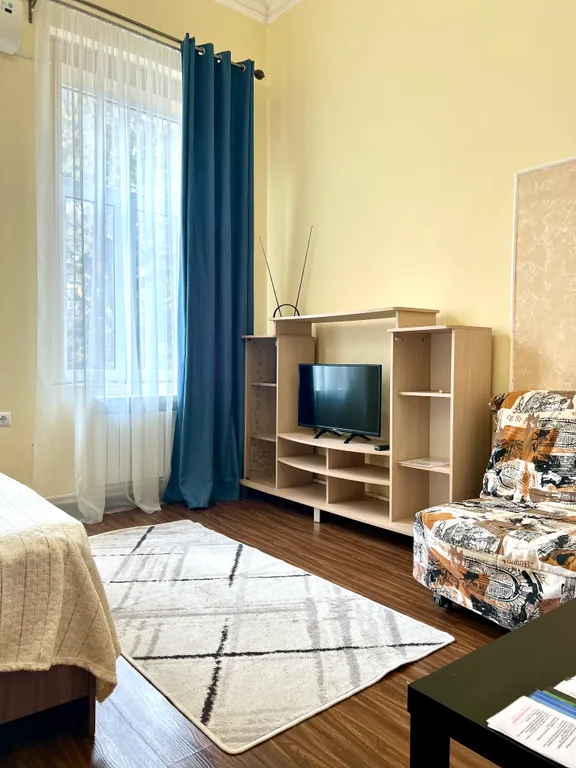 Квартира в центре города с потолками 4.20
