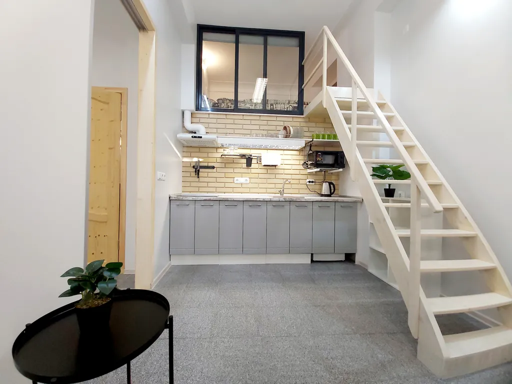 Вместительная однушка у моря