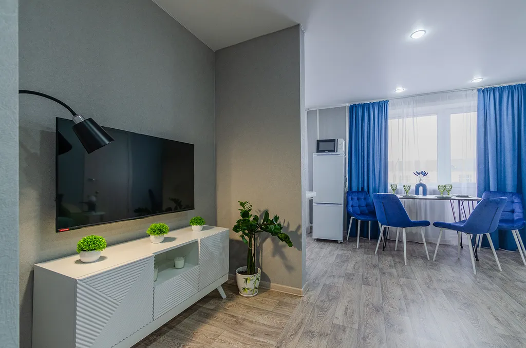 Аквамариновая 2 -комнатная с кондиционером