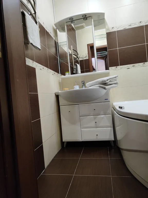 Просторная уютная 2-комнатная квартира у леса и набережной. До 6 человек