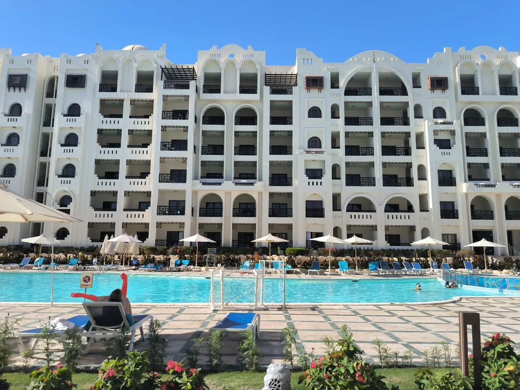 Студия в элитном районе с пляжем и бассейном с подогревом