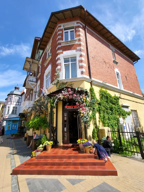 Море у дома, первая линия, двухкомнатная резиденция у моря