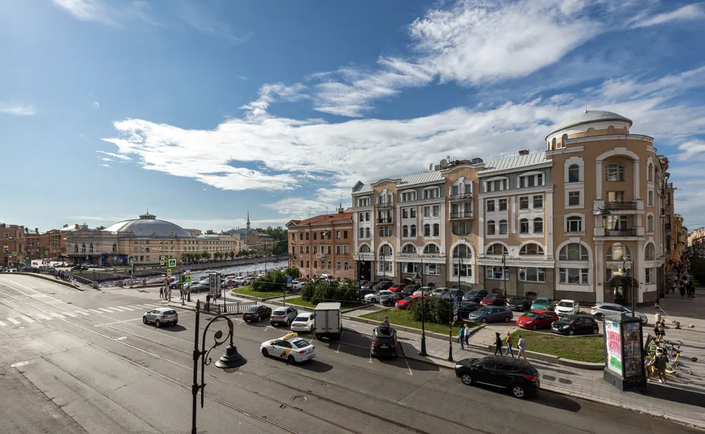 Квартира Квартира У реки Фонтанки с видом на Собор — Санкт-Петербург