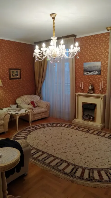 Исторический центр Полоцка 2-комнатная квартира, сталинка