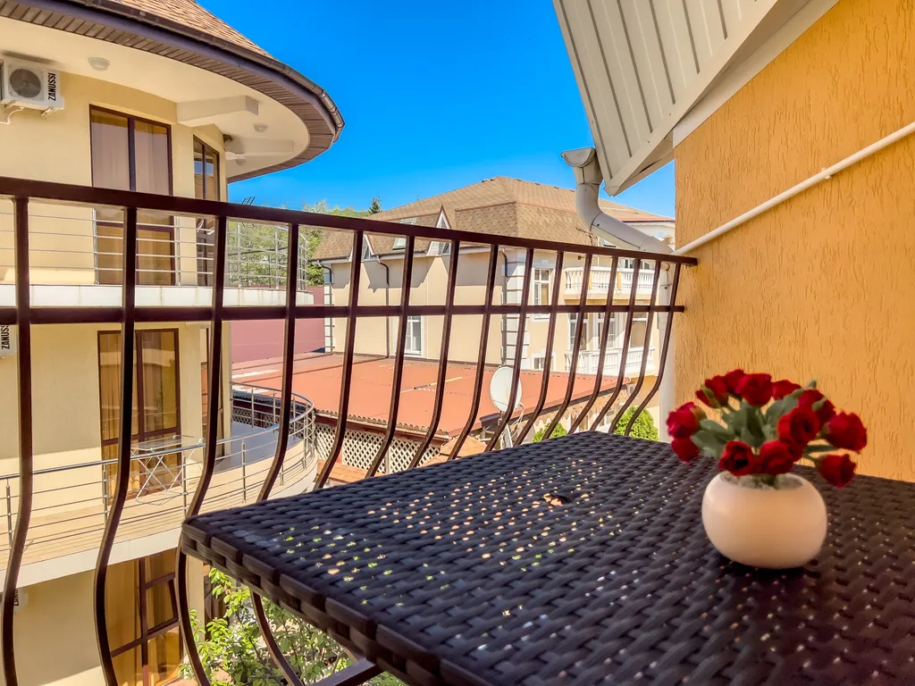 Стандарт 4-х местный с балконом