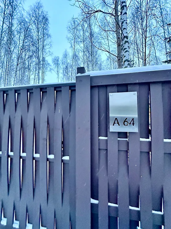 Новый панорамный барнхаус с сауной на лесном участке