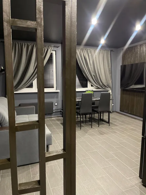 Однокомнатная квартира-студия с дизайнерским ремонтом