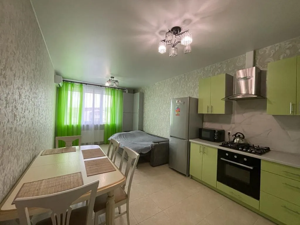 Просторная квартира с видом на море — аренда посуточно в Феодосия