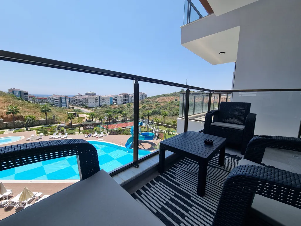 Новая квартира с видом на море