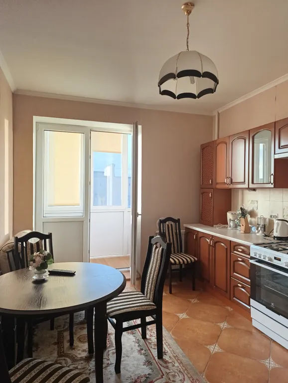 Просторная ухоженная квартира в 6 минутах до моря