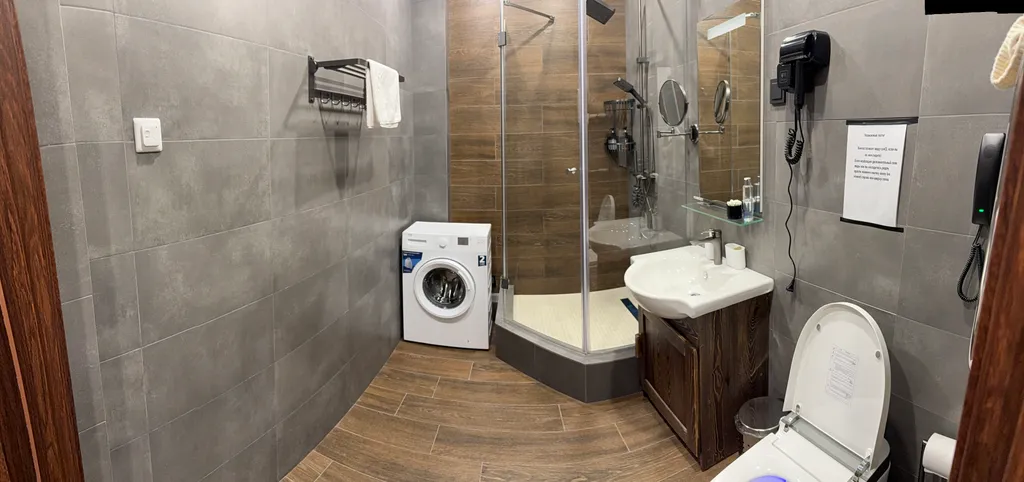 Семейный апартамент у озера на горнолыжном курорте Солнечная Долина