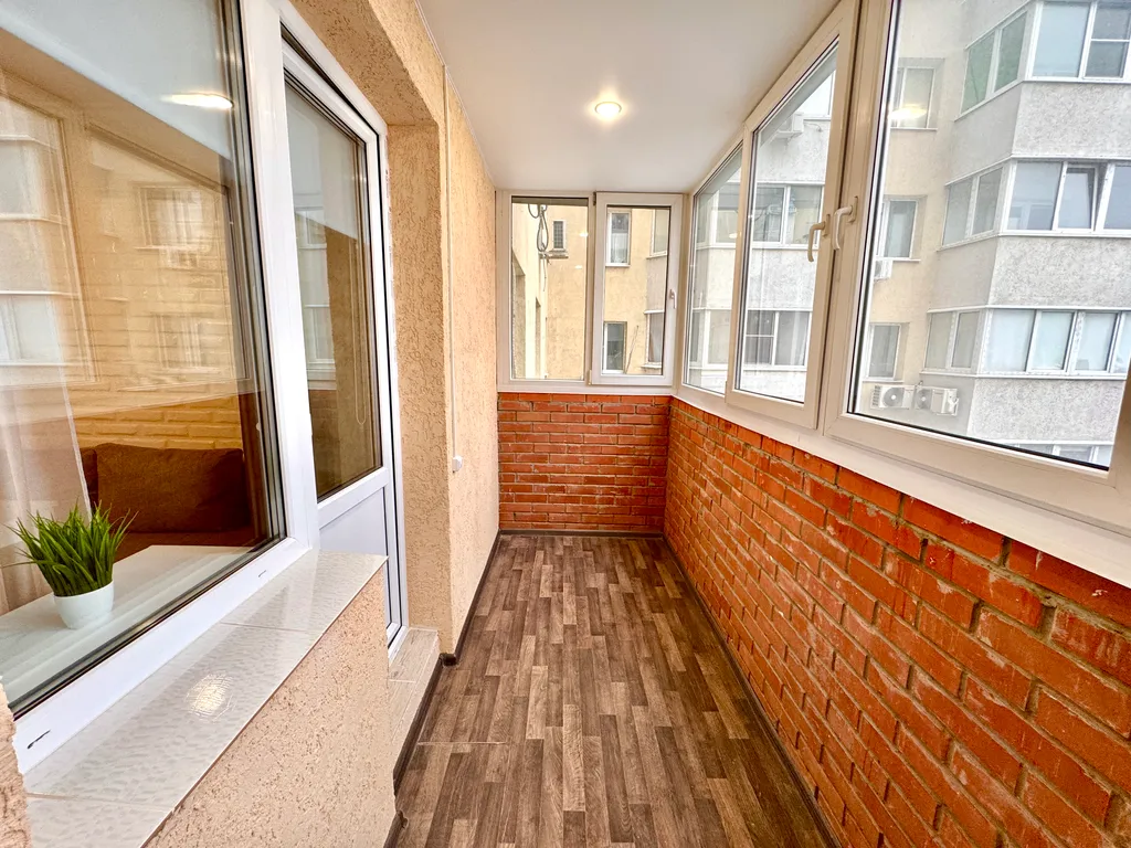 Красивая, уютная квартира в новом доме рядом с ТЦ "Космопорт"